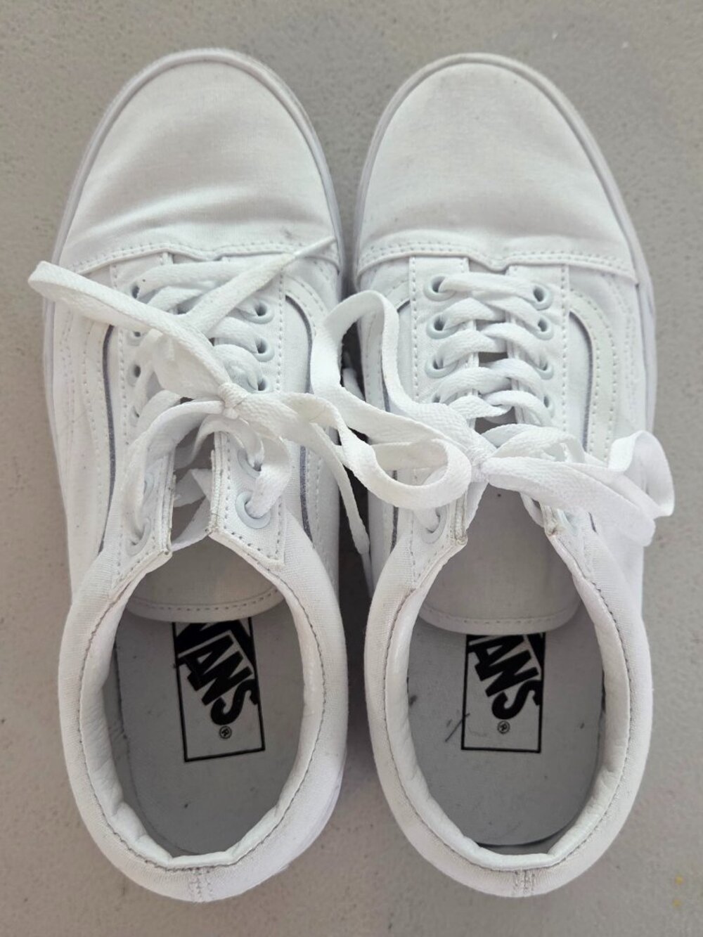 Size 8 | Vans Old Skool Triple White Sneakers | Classic Low Top